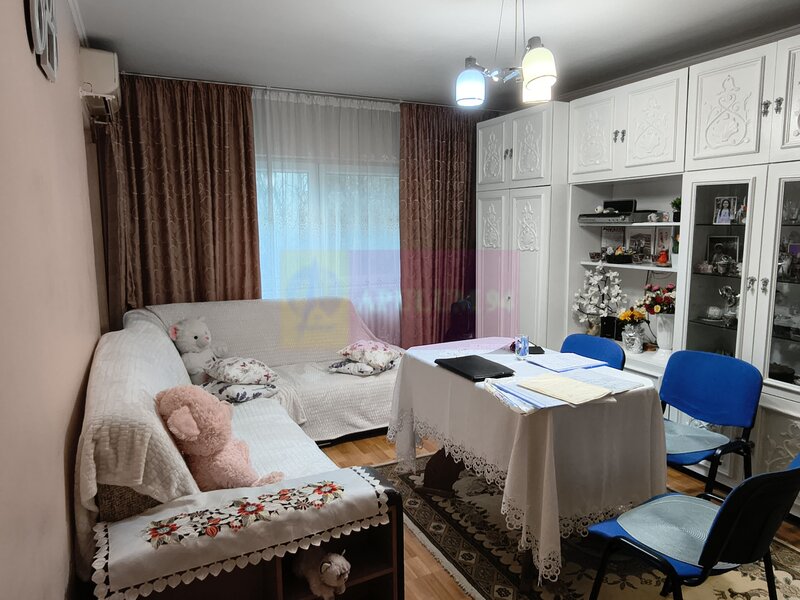 Apartament 3 camere confort 1 Decomandat Colentina- Maior Bacila