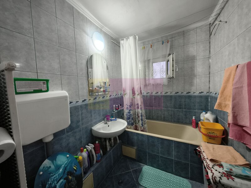 Apartament 3 camere confort 1 Decomandat Colentina- Maior Bacila