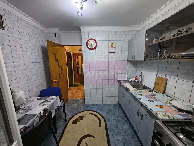 Apartament 3 camere confort 1 Decomandat Colentina- Maior Bacila